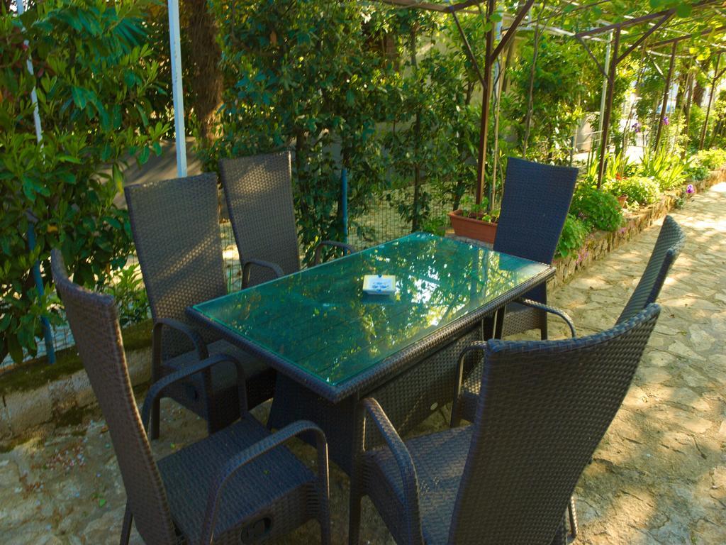 Nada Apartments Porec Exterior photo