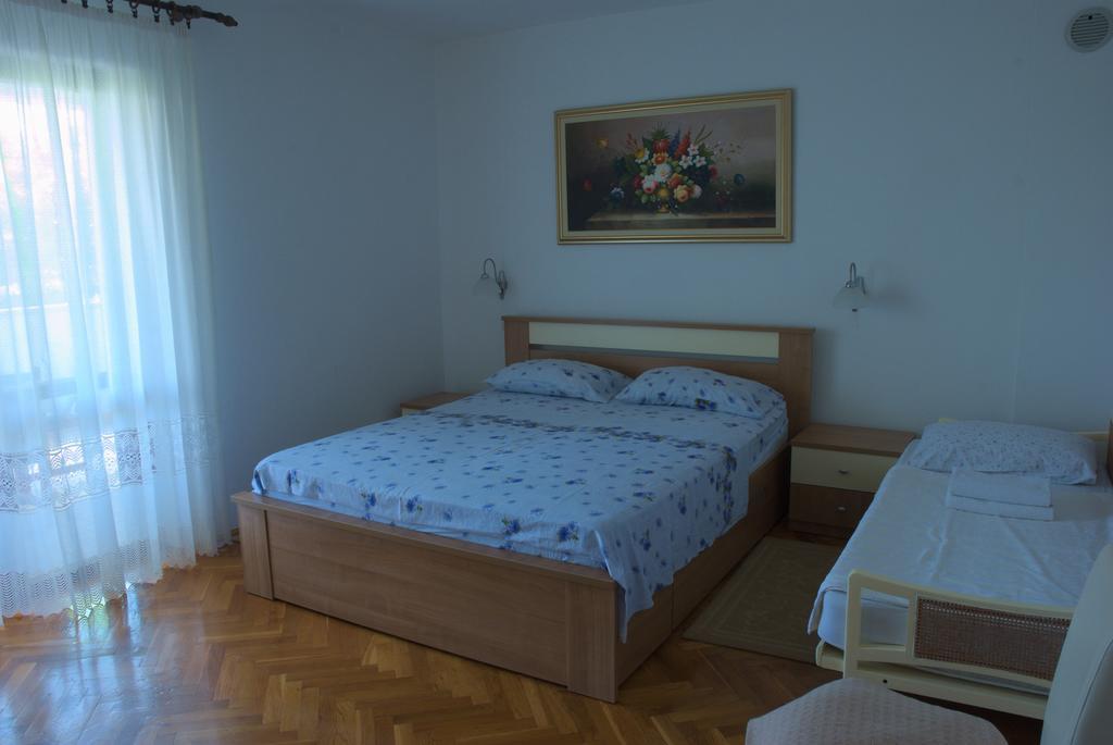 Nada Apartments Porec Exterior photo